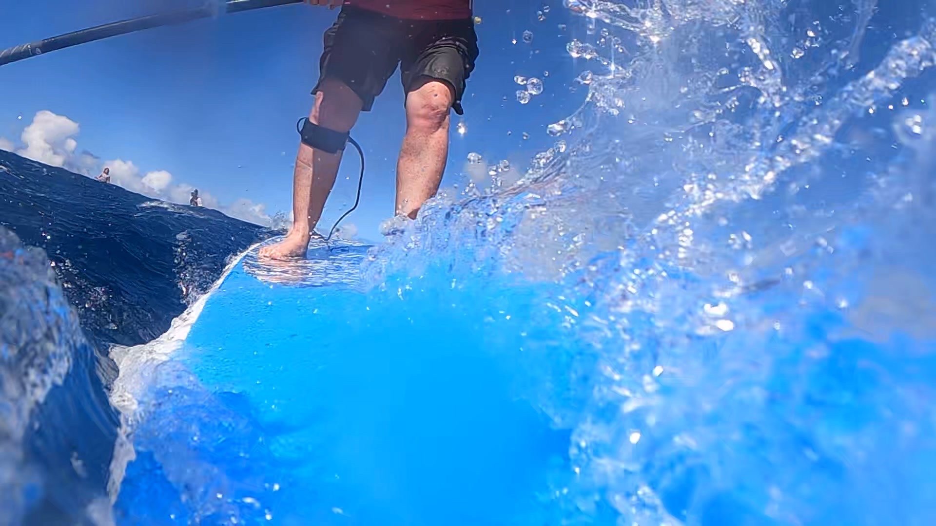, SUP Downwinding Guidelines: Catching Bumps and Staying Secure